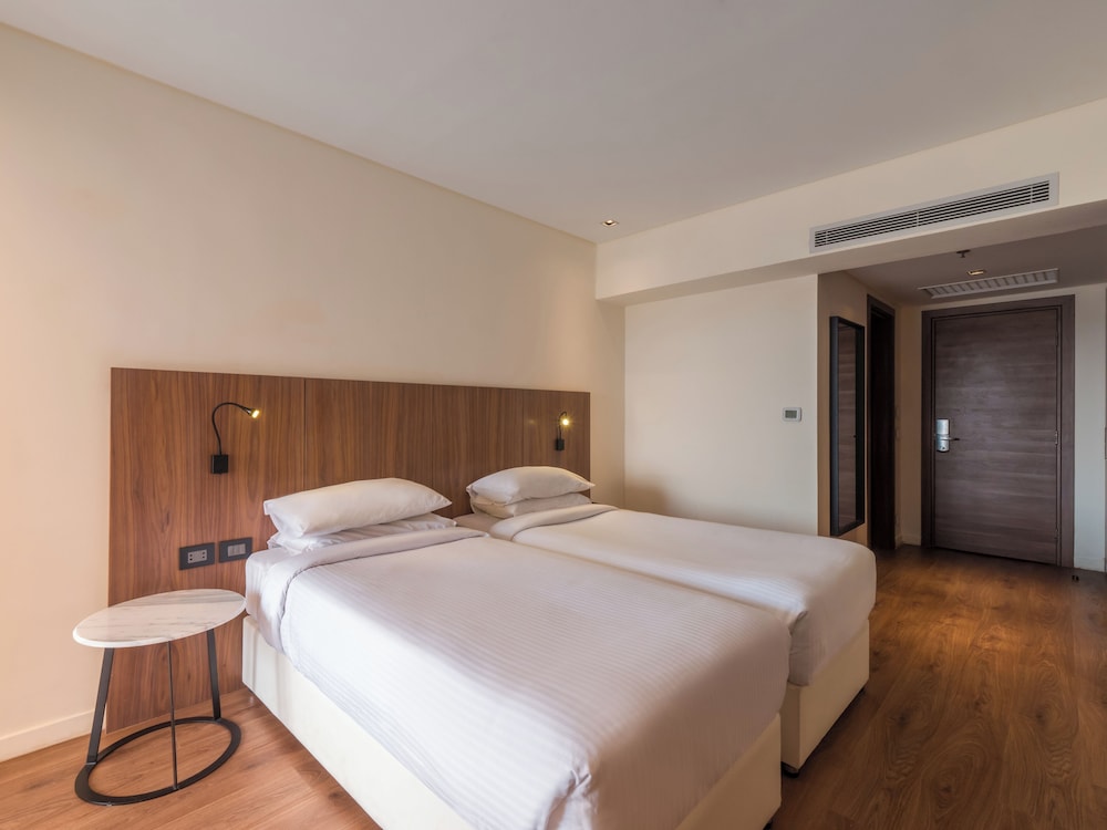 JUNIOR SUITE, BALCONY