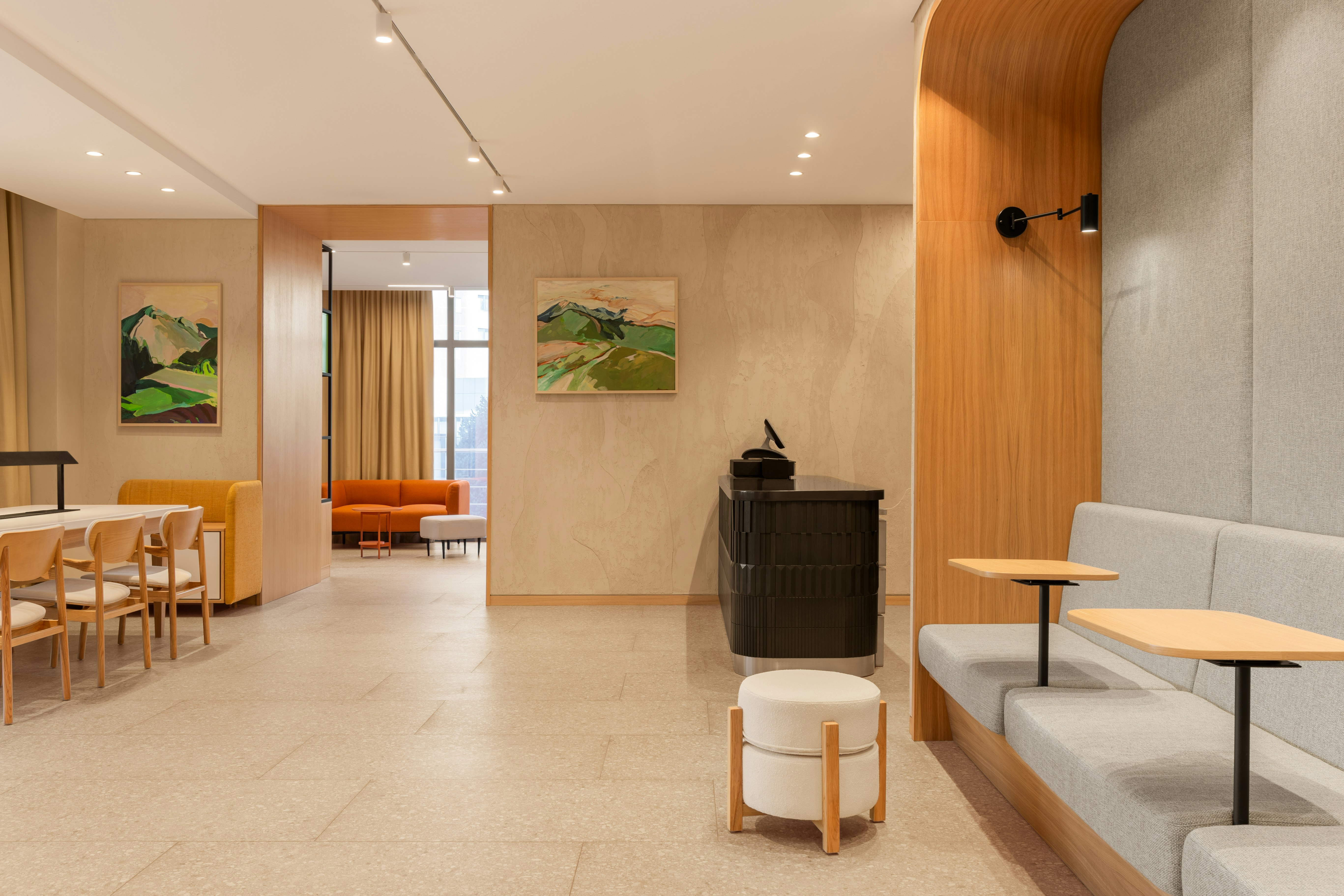 Holiday Inn Almaty 13/81