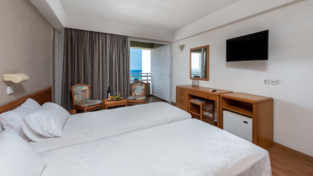 Sirene Beach Hotel 17/52