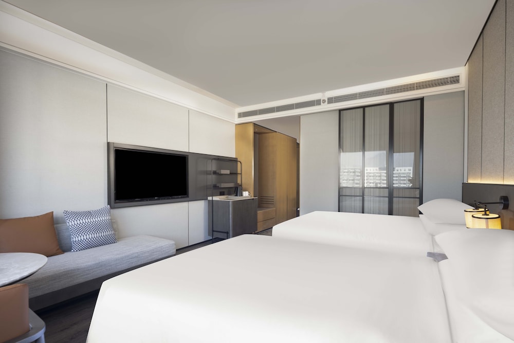Sheraton Pujiang 9/40