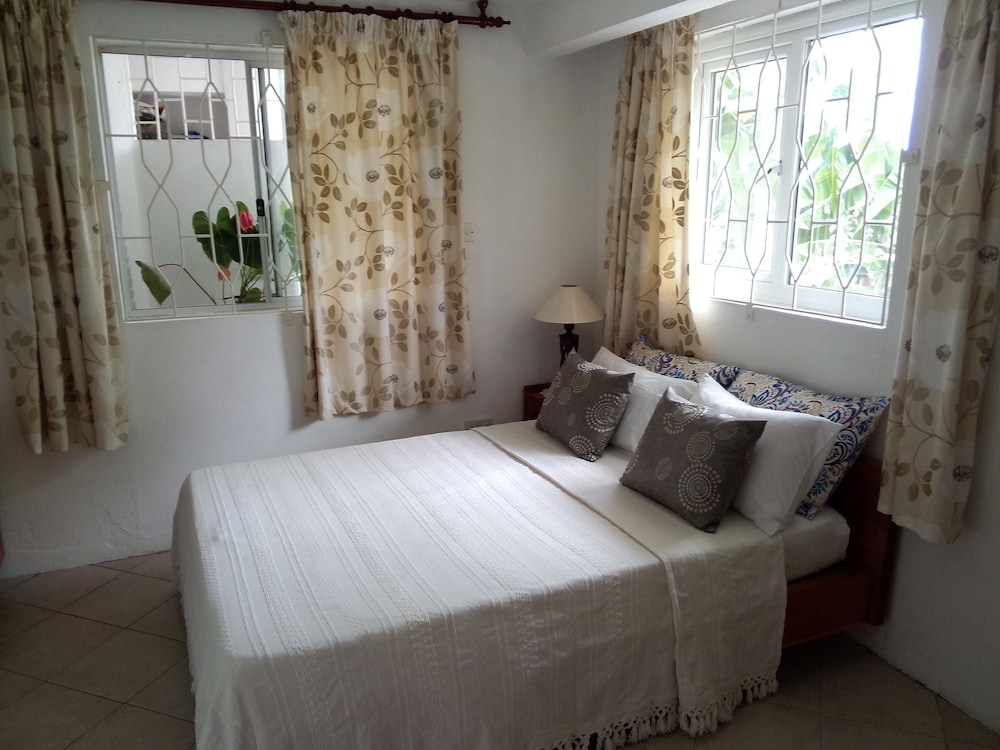 Chez Lorna 15/48
