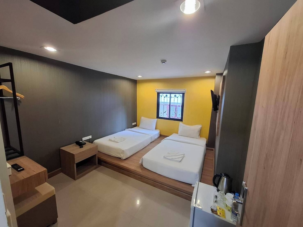 غرفة ديلوكس بسريرين منفصلين، Collection O Pratunam 19 Hotel 6/10