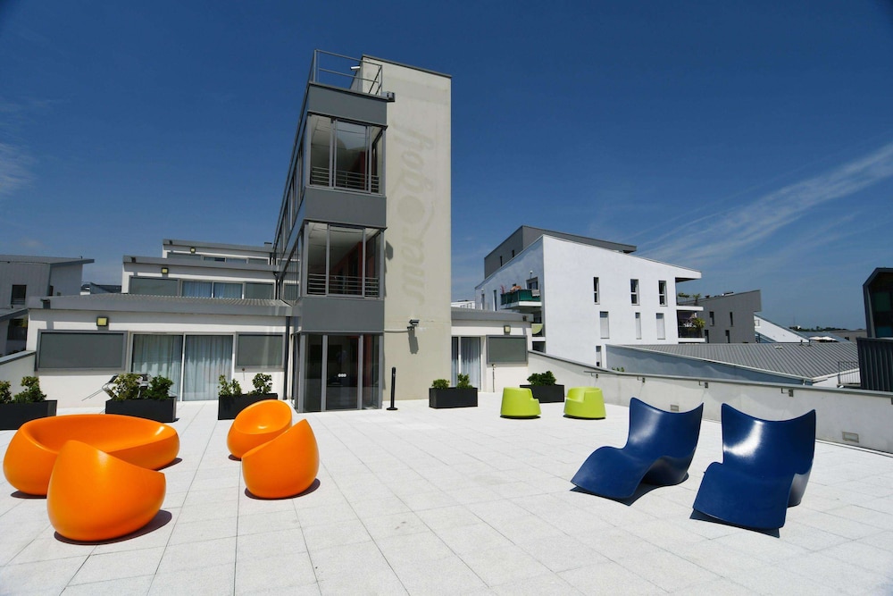 Appart-hotel Mer & Golf City Bordeaux Bassins A Flot 56/60