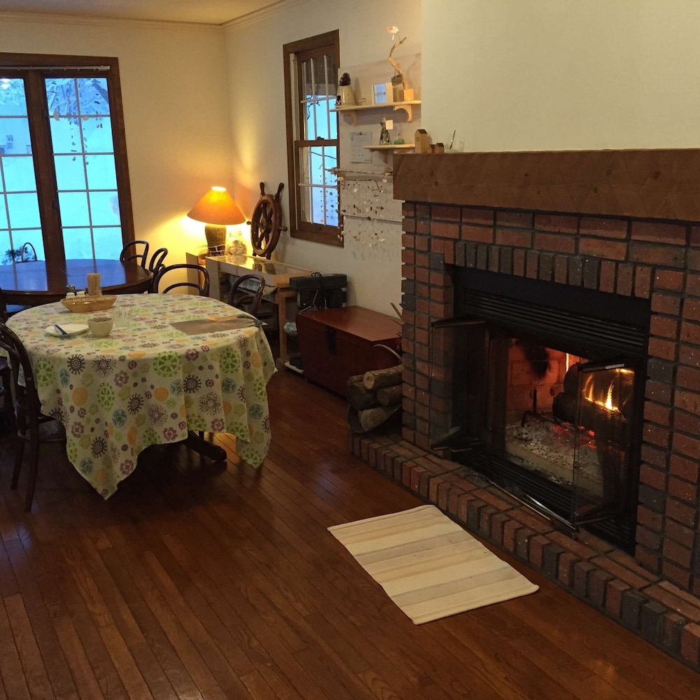 Guest House Bunk 34/47