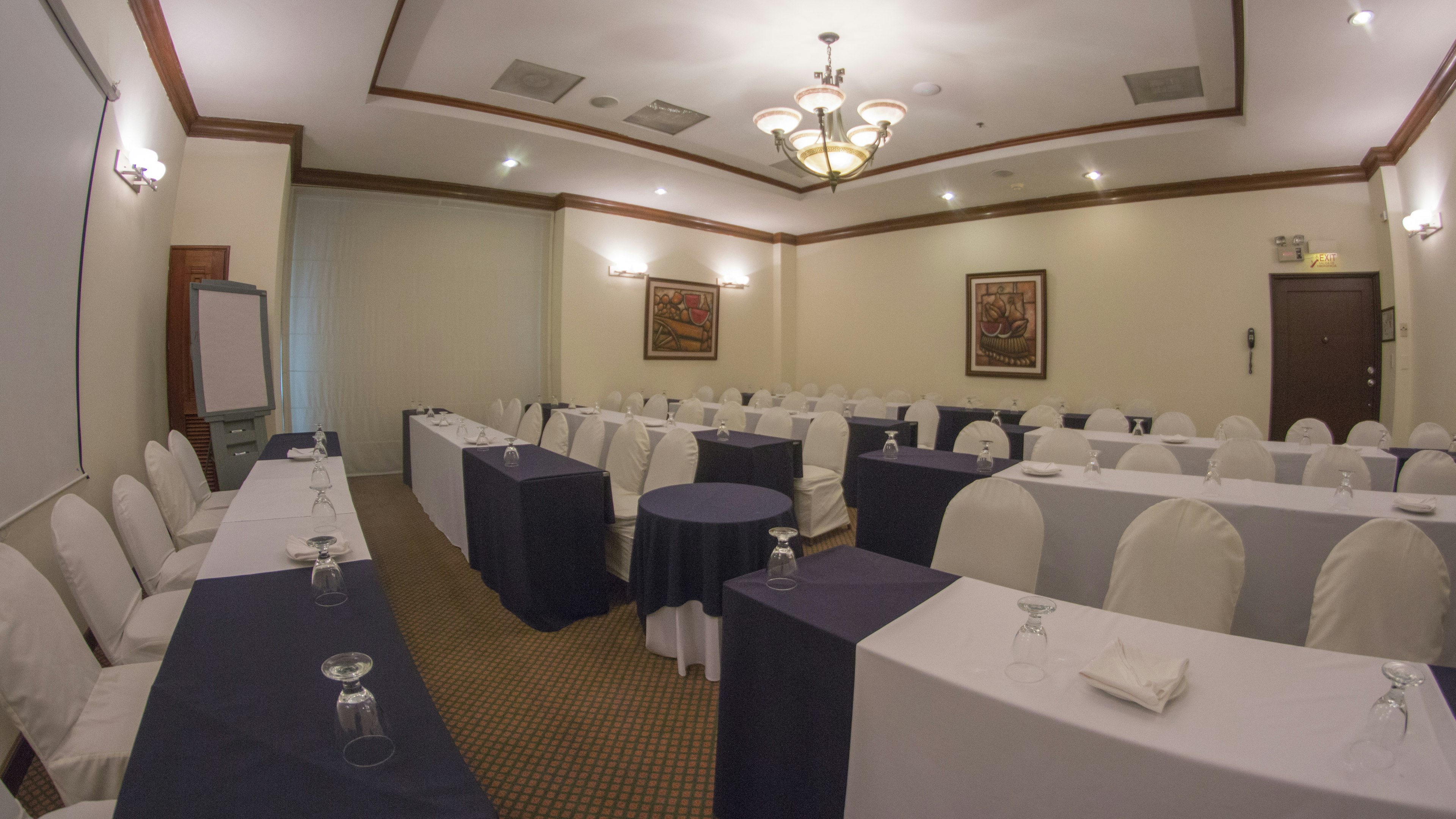 HOLIDAY INN GUATEMALA 73/78