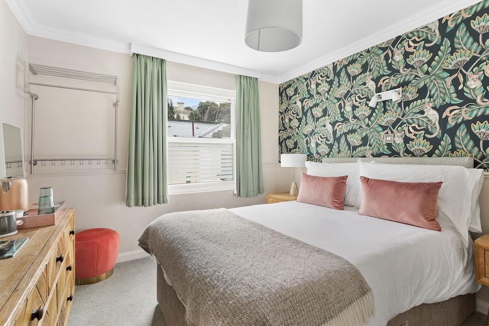 Compact, Standard, Double Bed