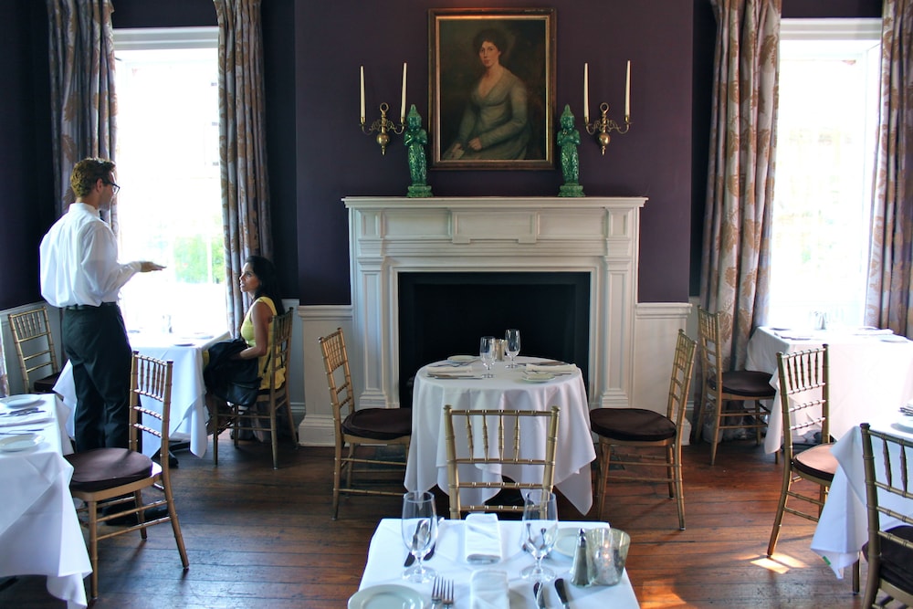 Planters Inn 23/29
