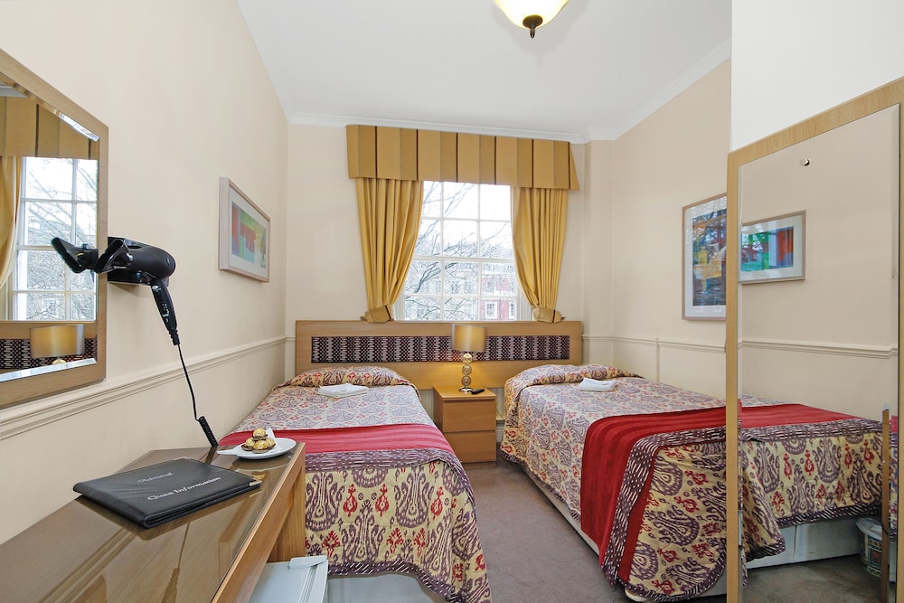 Kingsway Park Hotel At Park Avenue 36/68