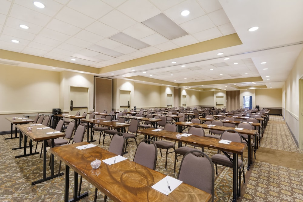 Radisson Hotel Nashville Airport 42/48