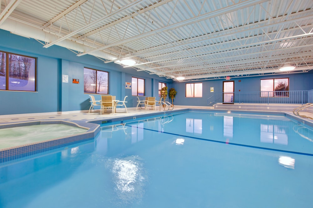 swimming pool spa