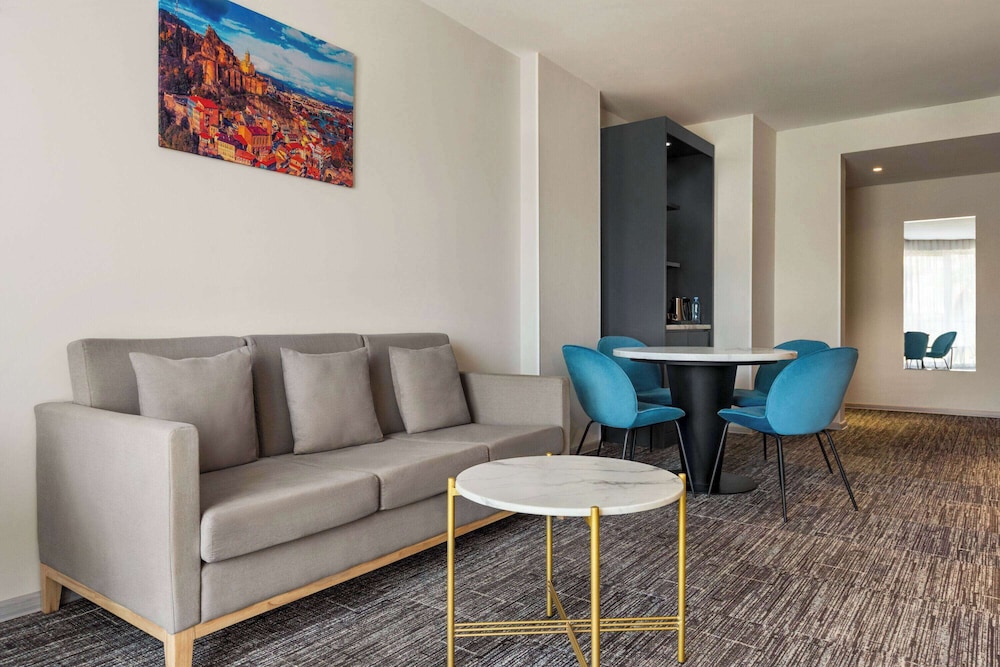 Ramada by Wyndham Tbilisi Old City 27/50