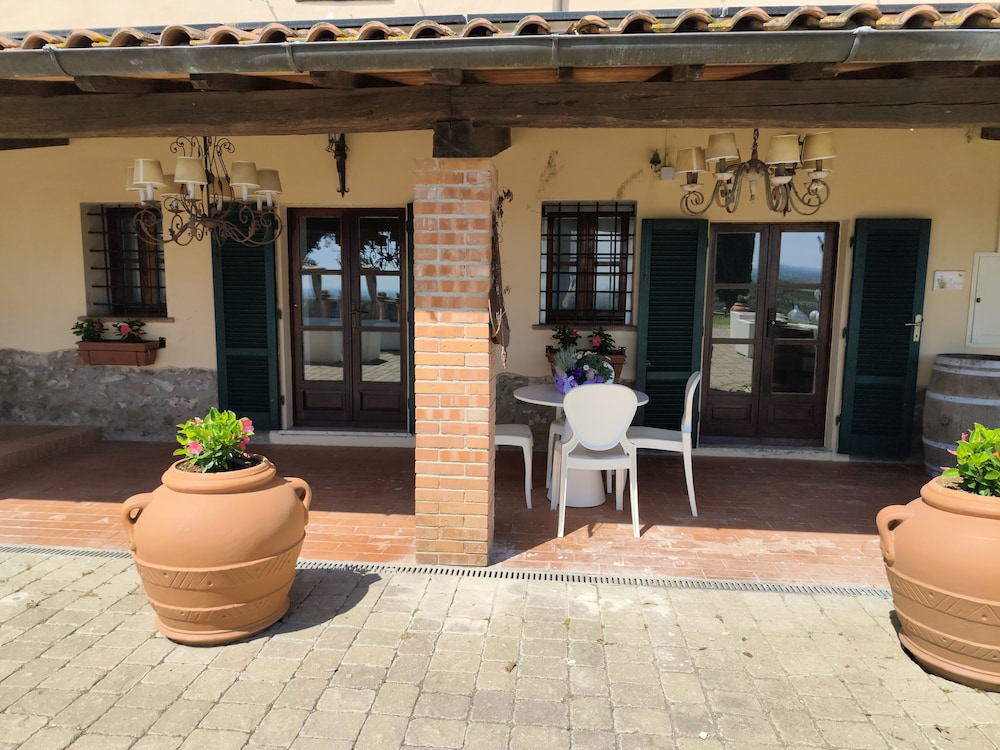 Agriturismo Collina Toscana Resort 5/50