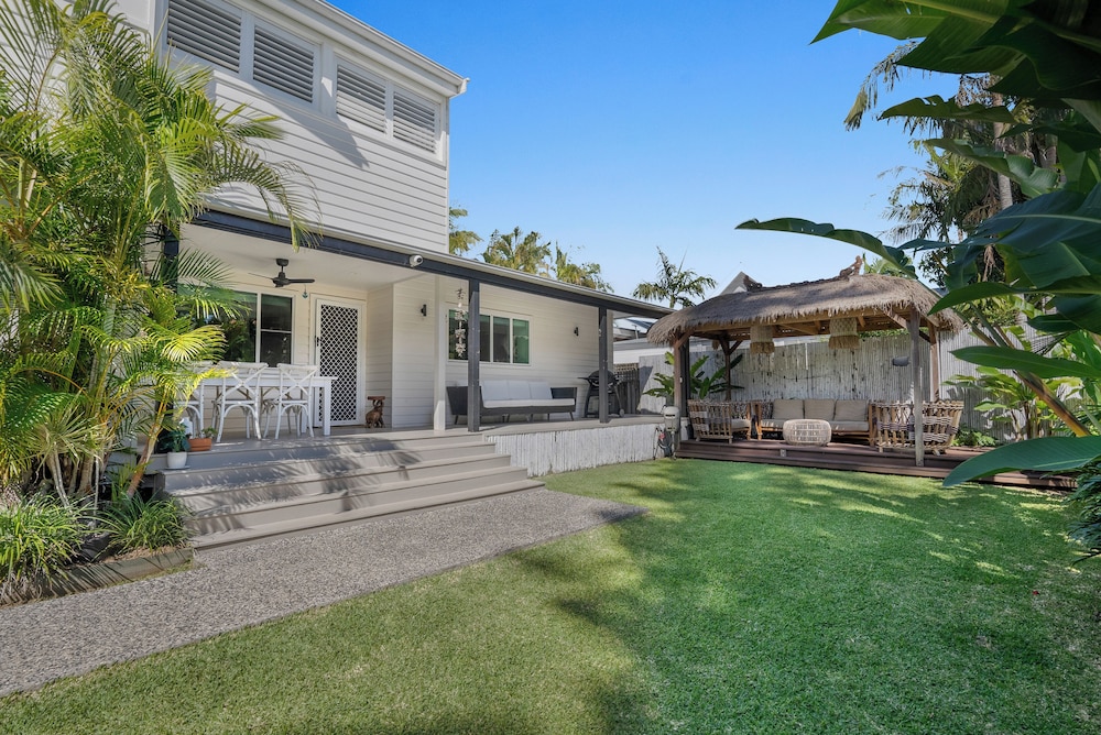 Azur Byron Bay 57/65