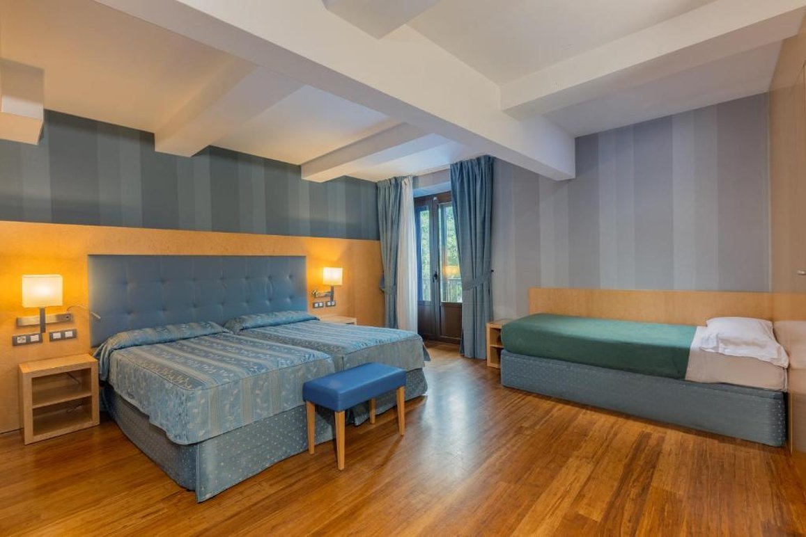 Del Mar Hotel 26/76