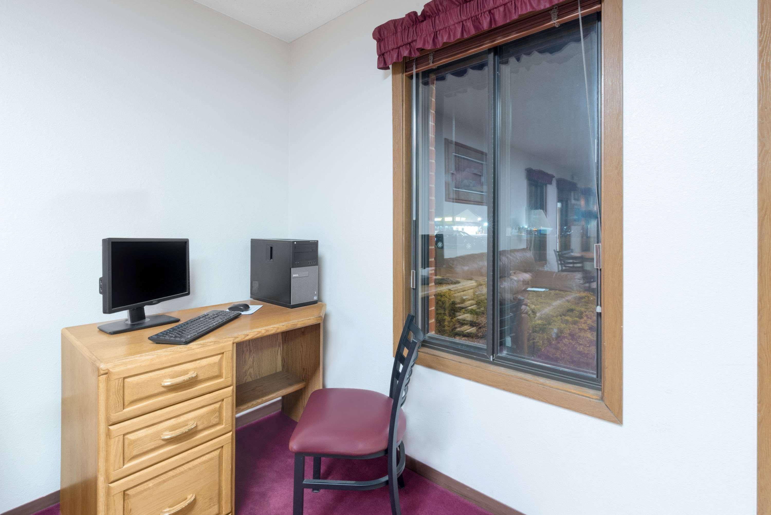 Super 8 By Wyndham Murdo 20/22