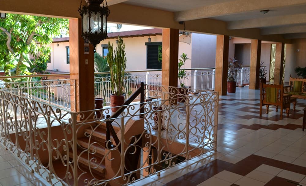 Hotel Plaza Yucatan 12/18