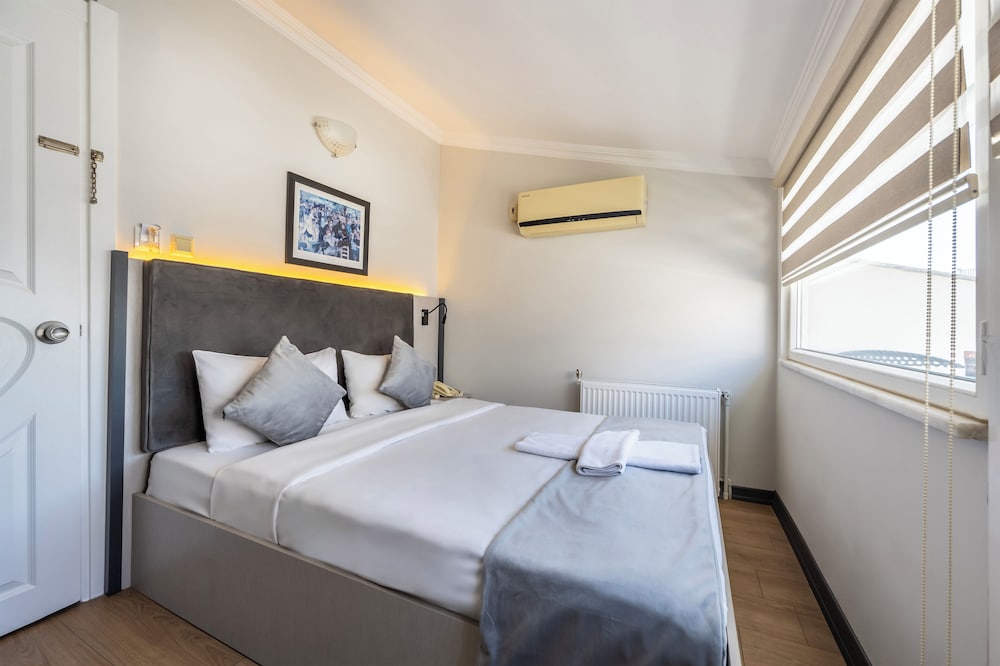 STANDARD, DOUBLE BED, BALCONY
