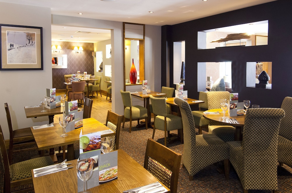 Premier Inn Bristol Cribbs Causeway 38/58