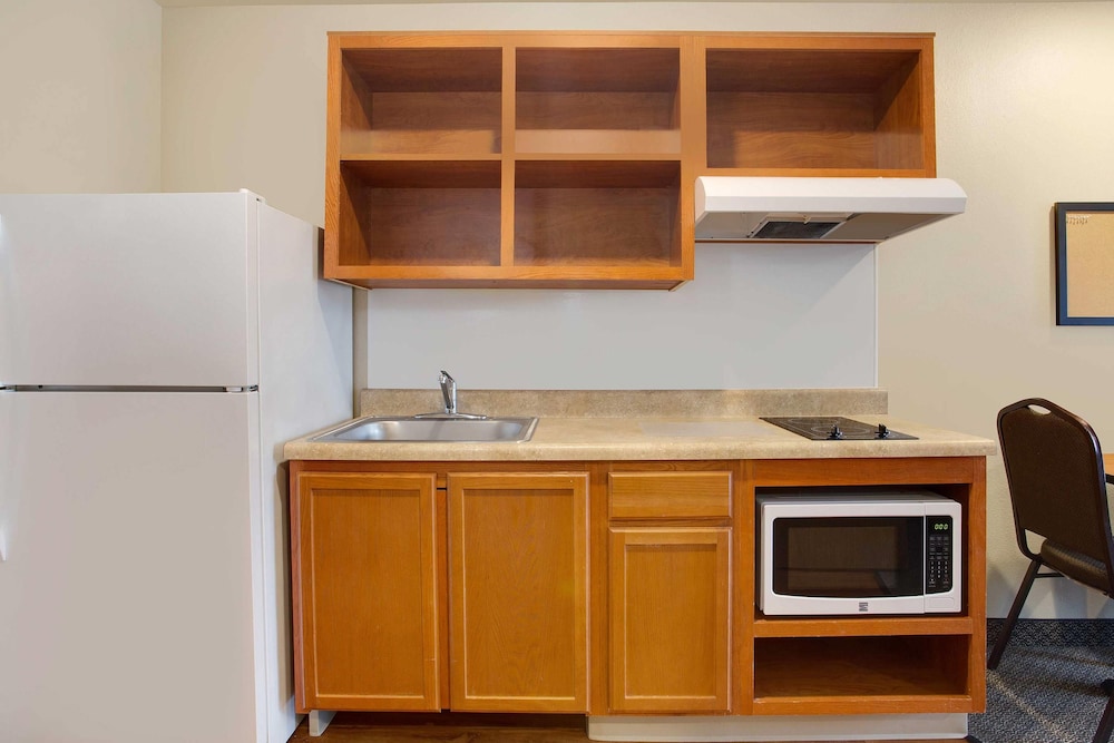 WoodSpring Suites Chesapeake-Norfolk Greenbrier 44/50