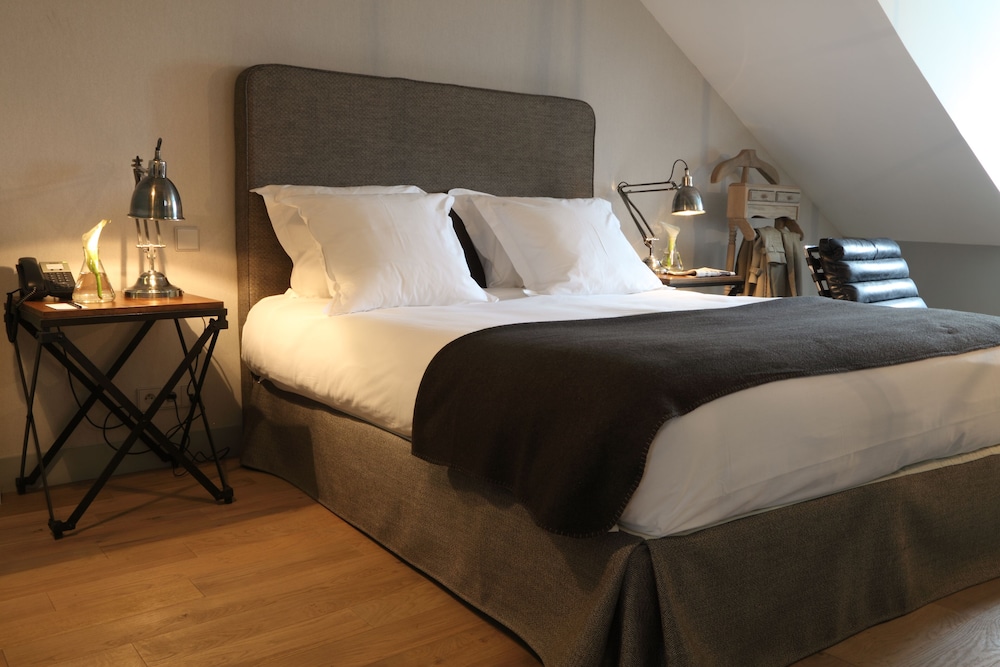 New Hotel Roblin 13/59