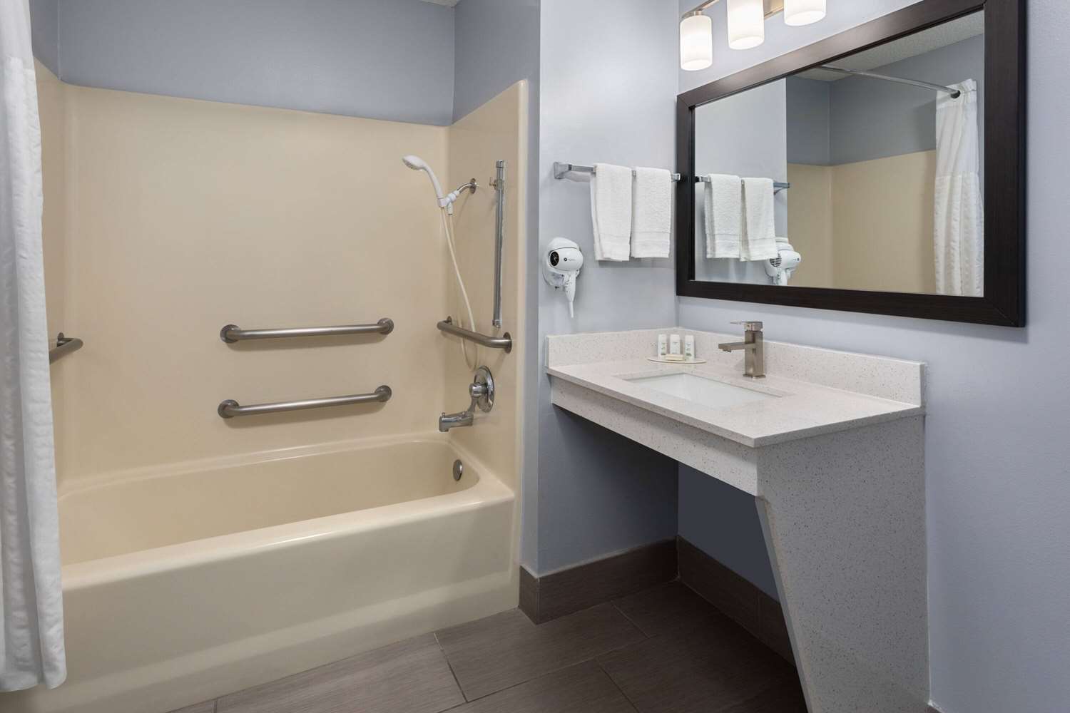 Baymont By Wyndham Brunswick Ga 38/38