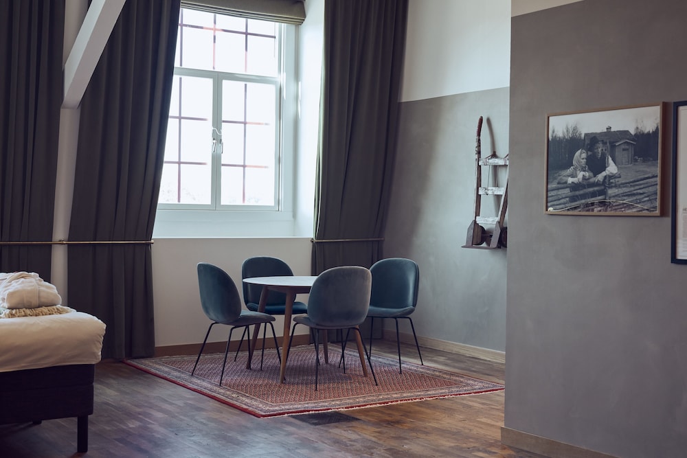 Naas Fabriker Hotell Och Restaurang 33/50
