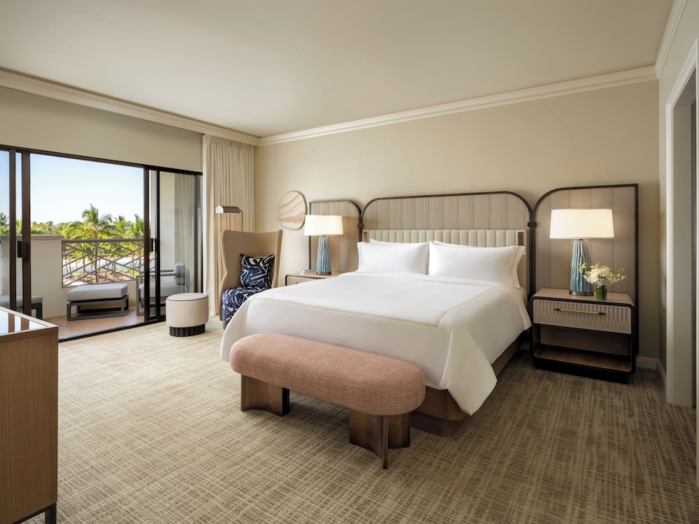 1 Bedroom, Renovated, Fairmont Gold, Gold, Suite, King Bed, Lounge Access, Accessible