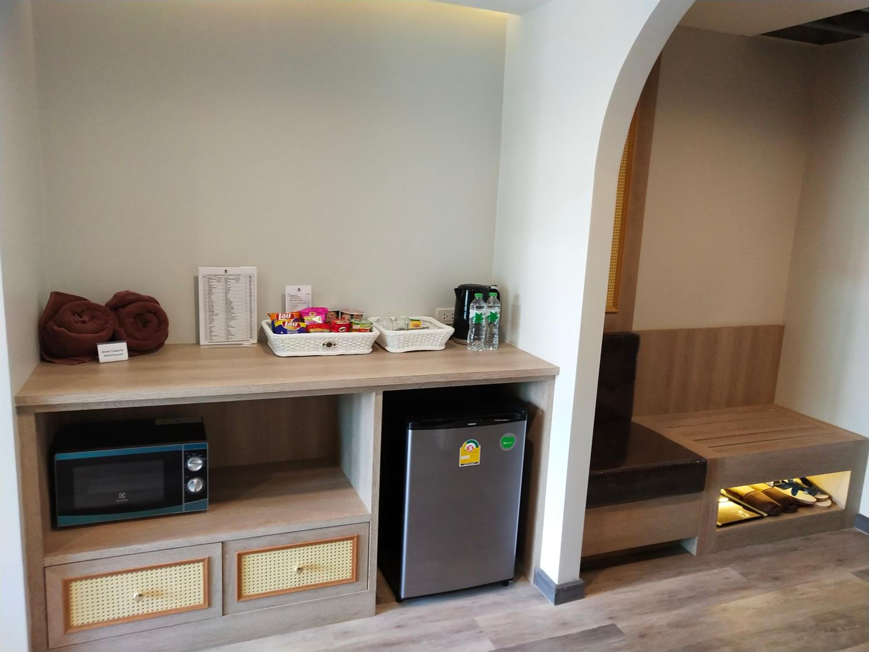 Hotel De Sripoom -SHA Extra Plus 43/50
