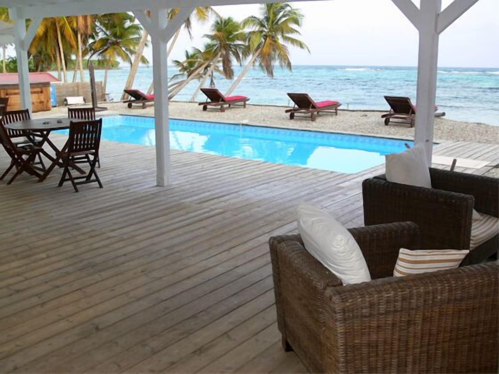 Coco Beach Marie Galante 43/50