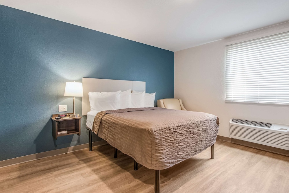 WoodSpring Suites Doral Miami Airport 34/51