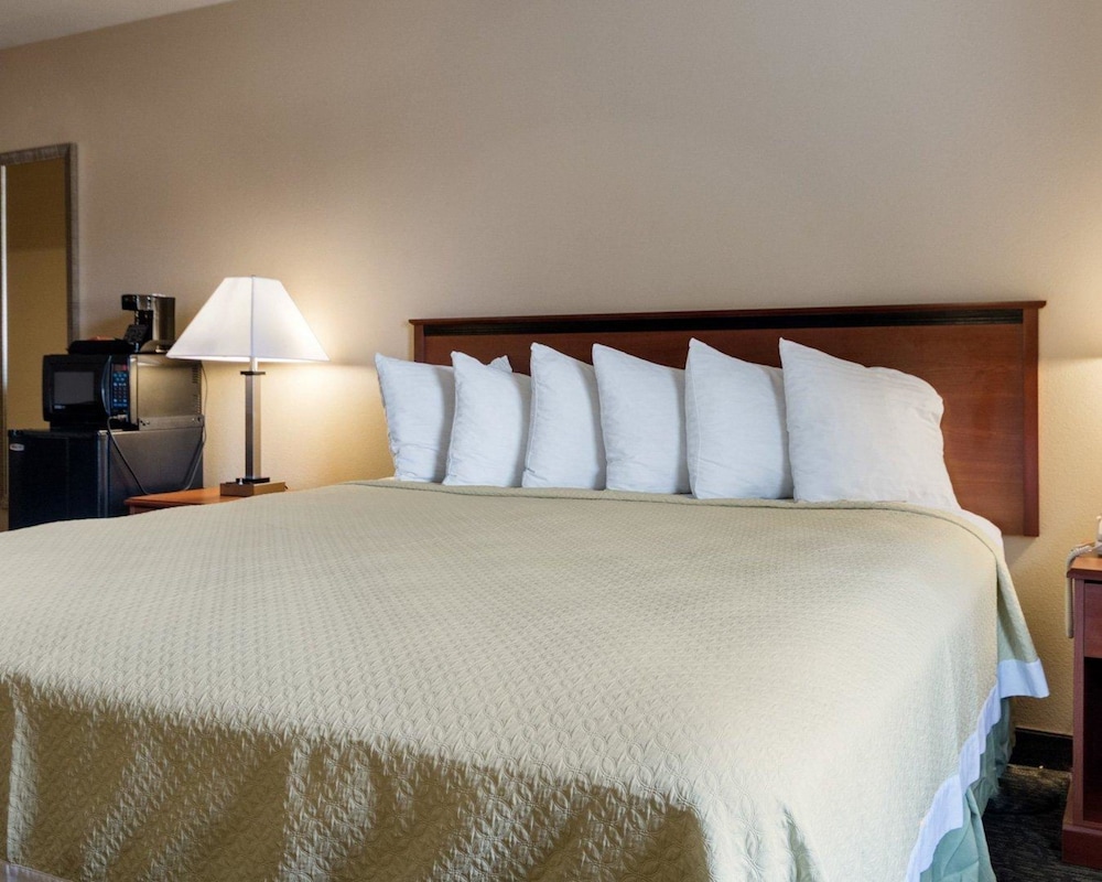 Motel6 Junction, TX - Llano River 31/60