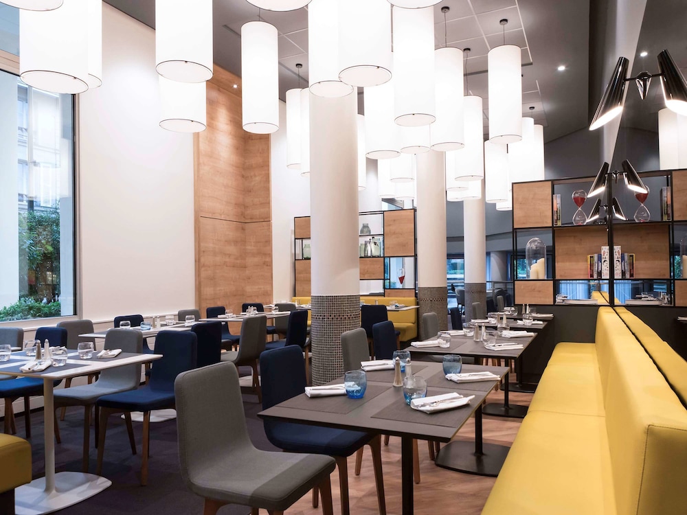NOVOTEL CHATEAU DE VERSAILLES 54/72