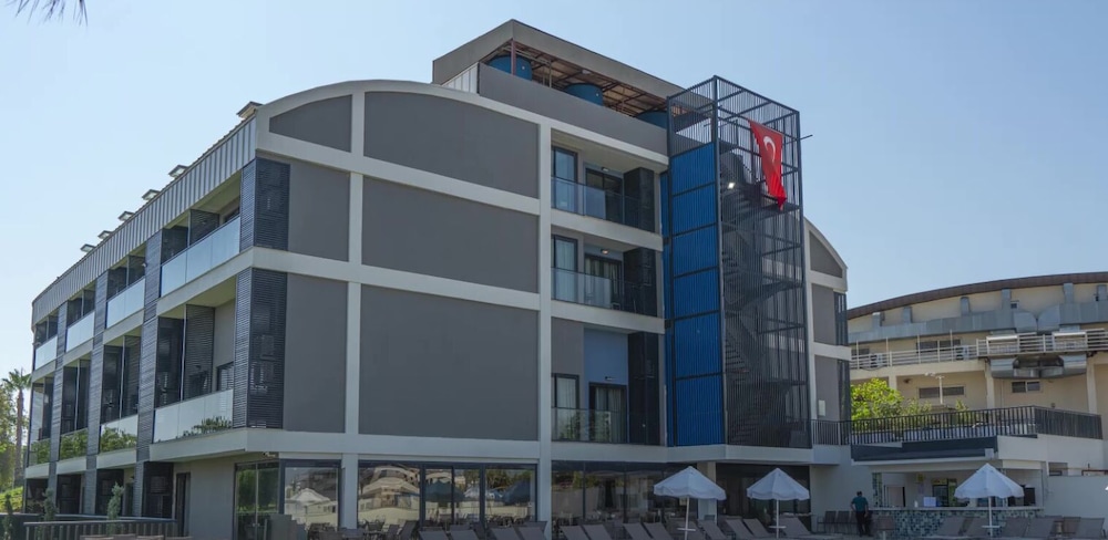 Side Square Hotel - Adults Only 6/40