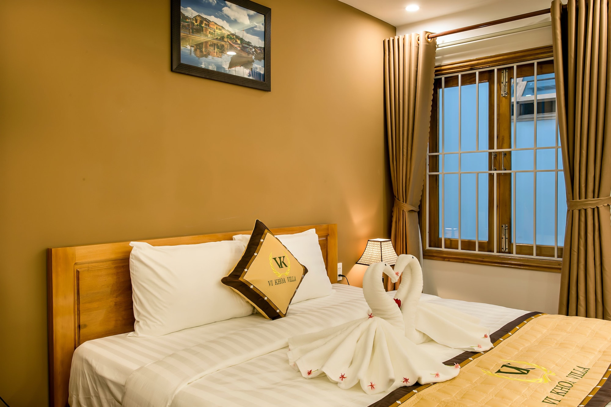 SUPERIOR, DOUBLE BED