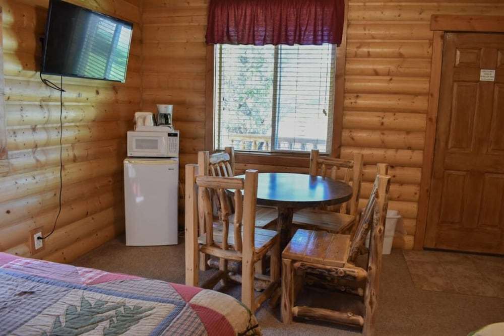 Bryce Country Cabins 59/70