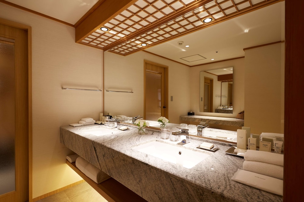 Hilton Nagoya Hotel 26/85