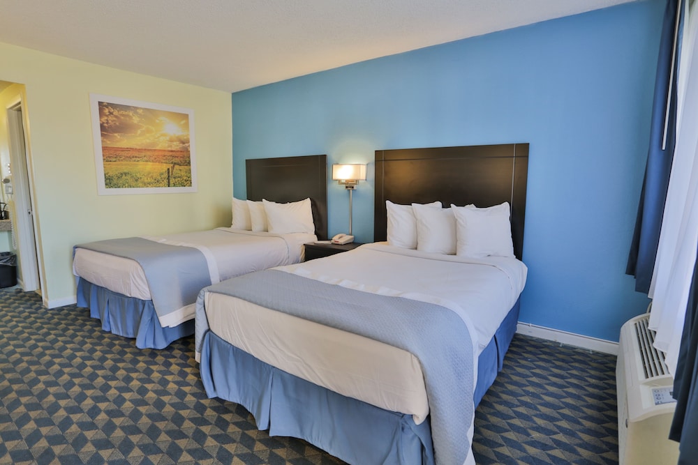 Days Inn by Wyndham Wrightstown 10/50