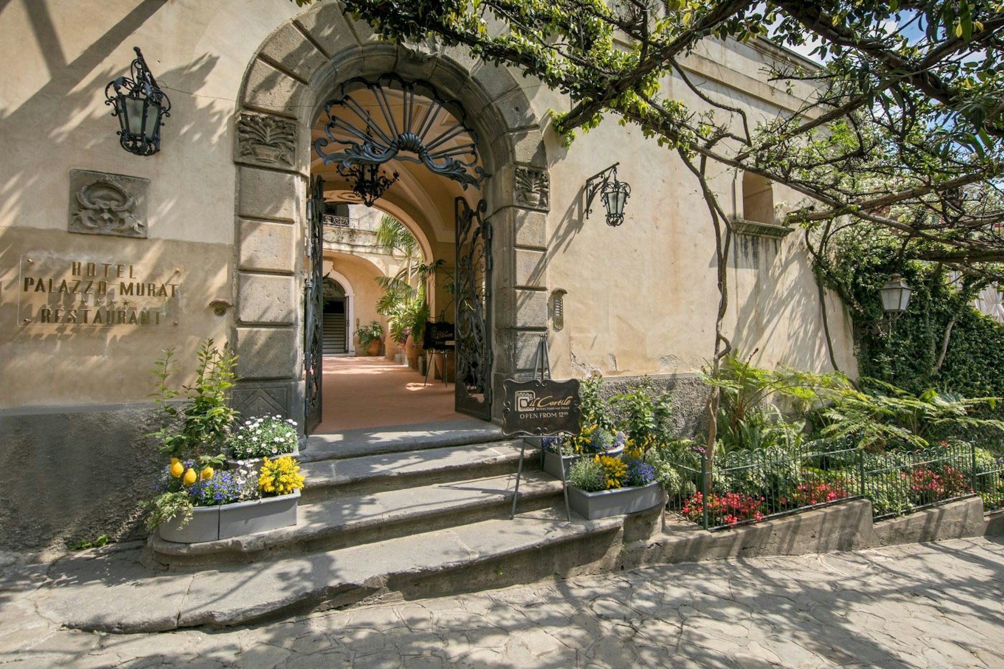 Palazzo Murat Hotel 49/57