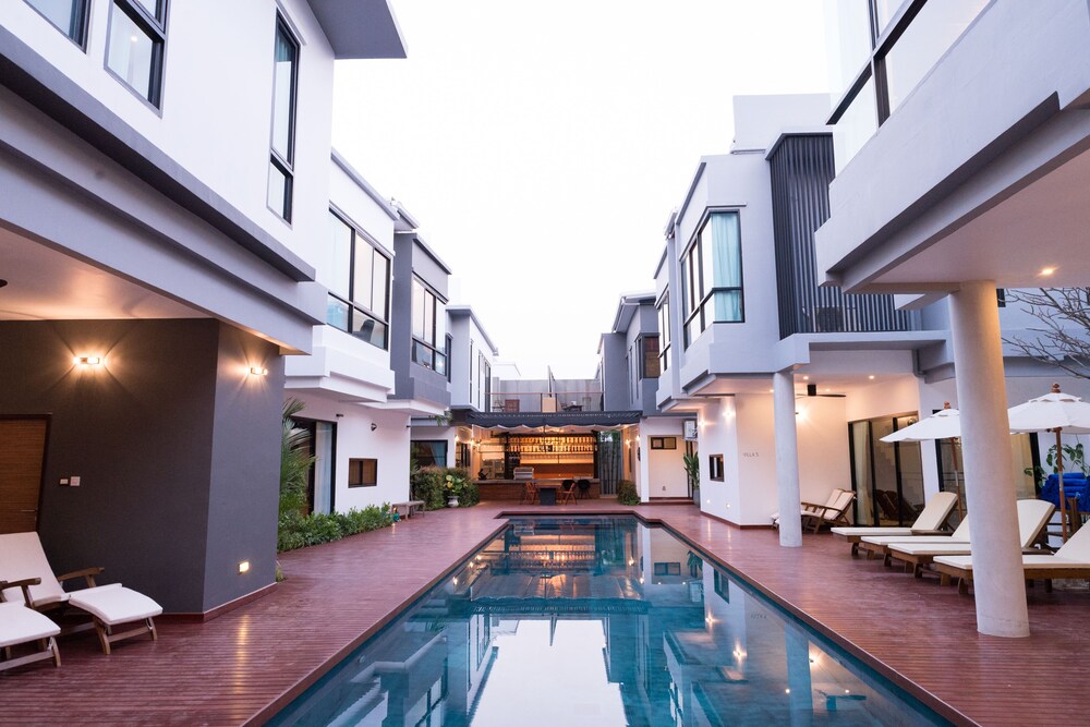 Chic Villa 6 2/61