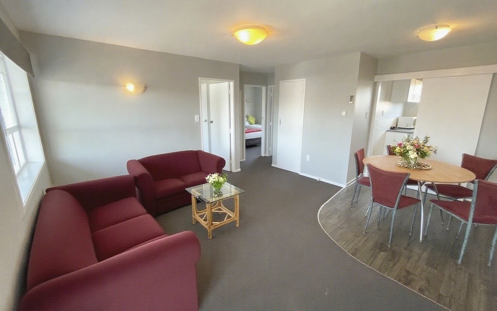 Boundary Court Motor Inn 32/50