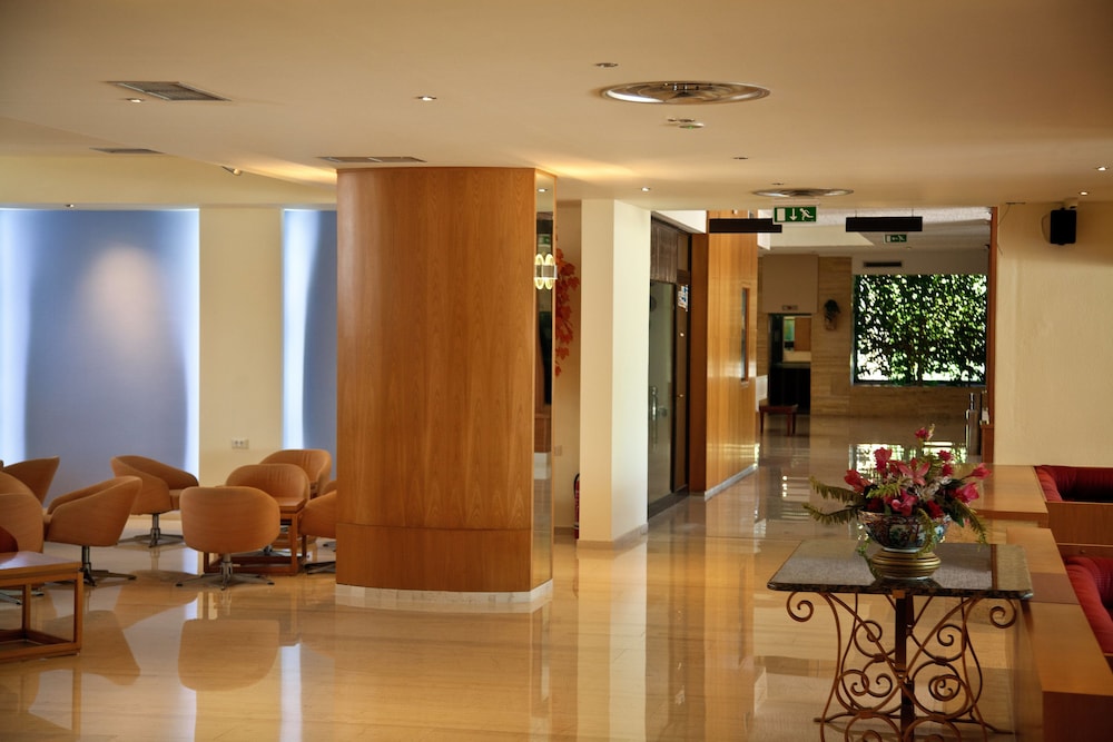 Blue Horizon Hotel 6/32