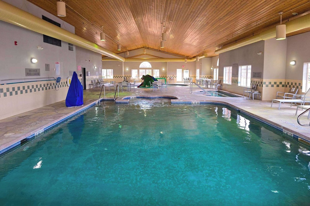 Country Inn Suites By Radisson Green Bay East Wi 32/55