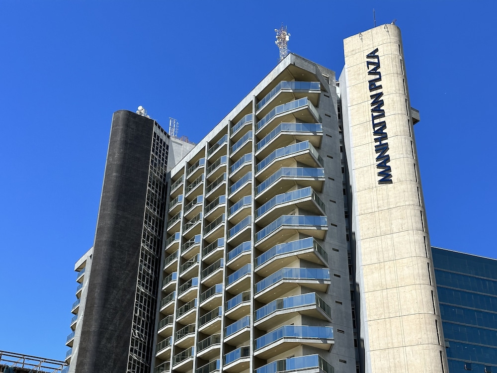 Manhattan Plaza 4/65