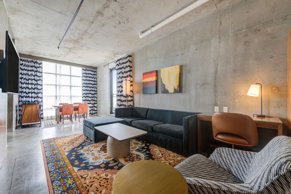 NYLO Dallas Plano Hotel, Tapestry Collection by Hilton 34/66