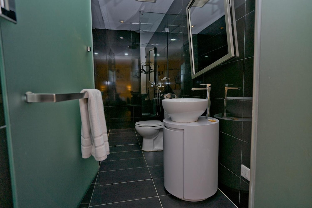 Zoom Inn Boutique Hotel 62/62
