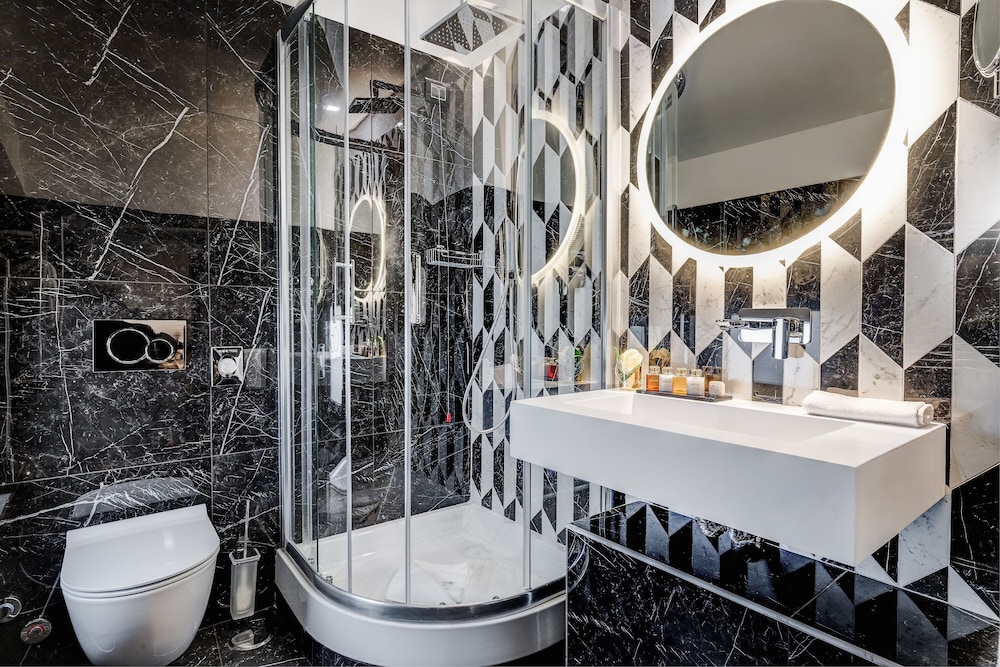Dharma Boutique Hotel & SPA. 35/41