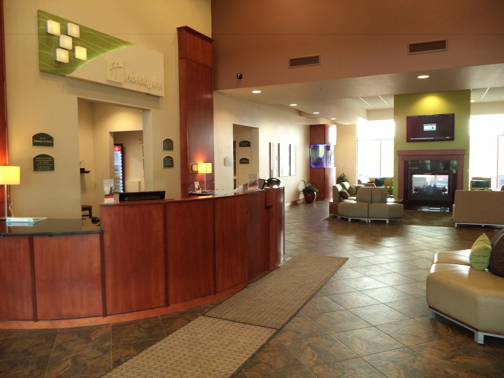 Holiday Inn Madison At The American Center 8/76