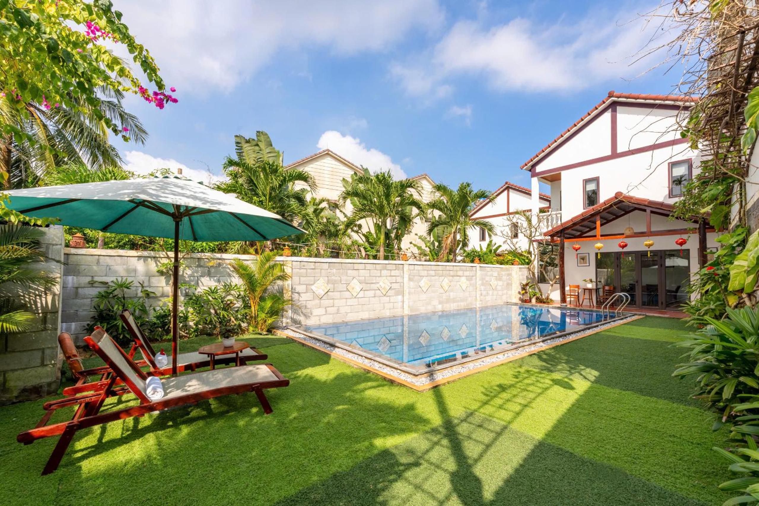 Hoi An Laughter Garden Villas 27/32