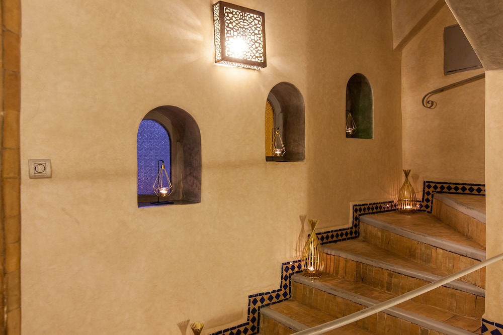 Riad Shemsi 48/68