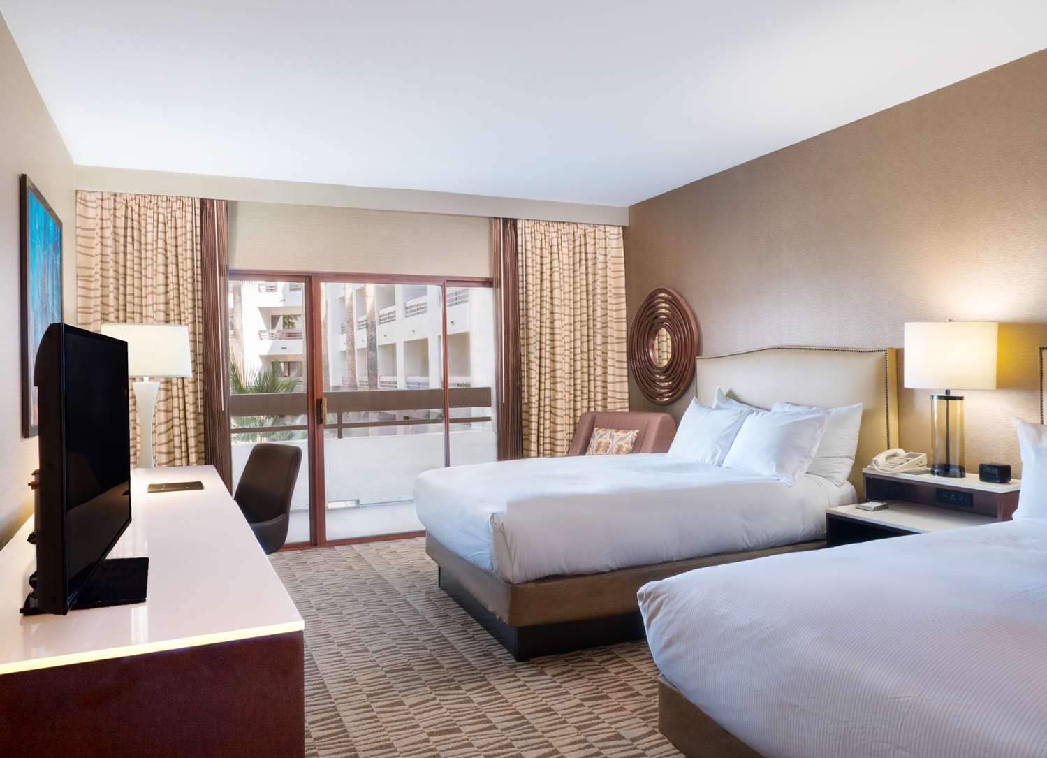 STANDARD, 2 QUEEN BEDS